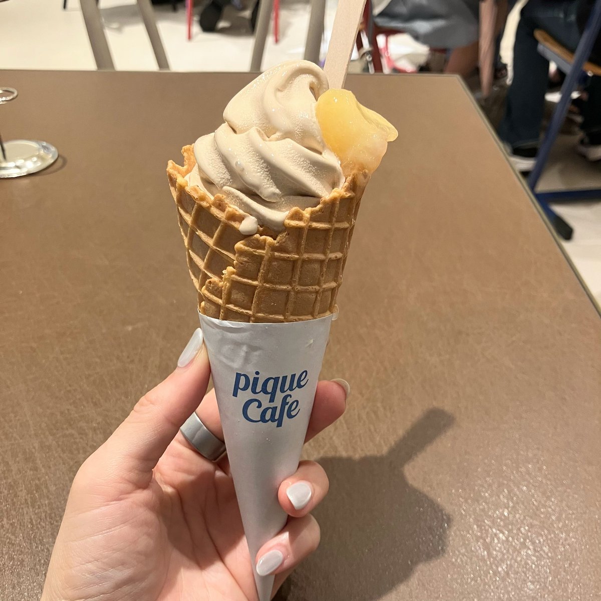 sn51's tweet photo. ピーチ烏龍茶
想像よりもずーーーっと美味しかった！！
ジェラピケの限定ソフトクリーム復活した人天才🥺 https://t.co/xNXivyBNGO