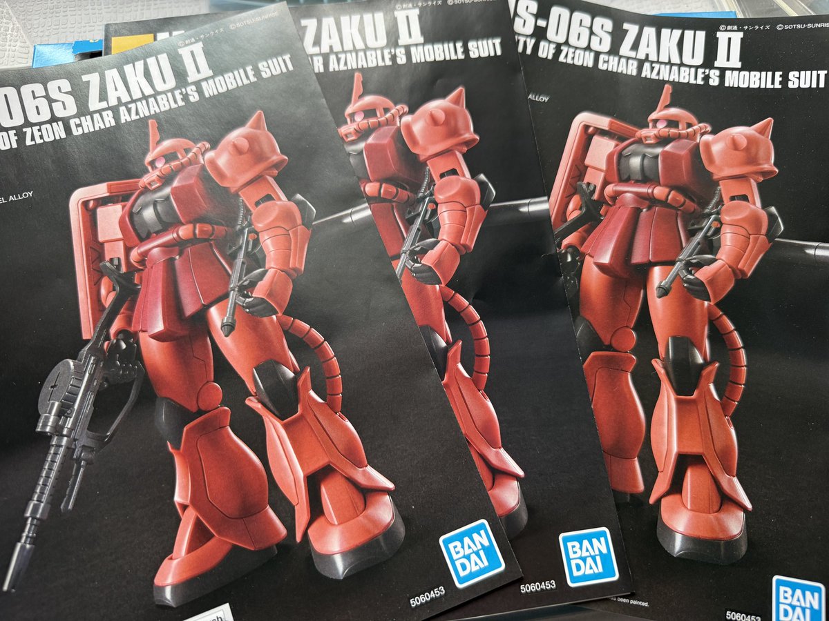 gunpla2022's tweet photo. 塗料が届くまでの間、ザク3機を一旦中断。
Ez8を作っている時に、「そうだ、主人公機の旅に出よう」と思いたち、さっそく2体買ってきました😃
ただVもGも見たことは、ない😅
でもEz8終わったらザク3機に戻らなきゃ
※全シリーズ網羅はしないつもり
#ガンプラ
#歴代主人公が乗ったことあるやつを作る https://t.co/YvFSAVm9IF
