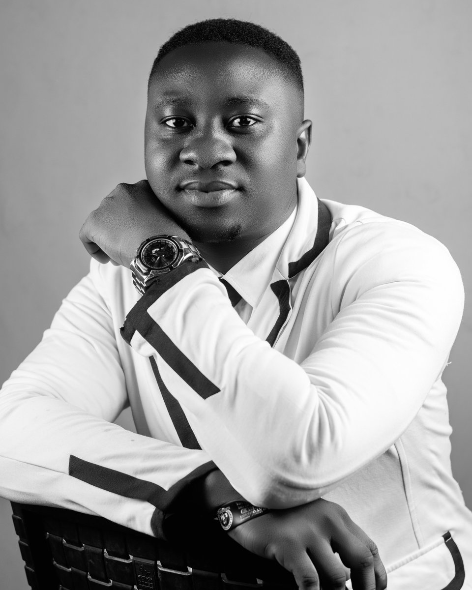 Joshconcepts001's tweet photo. Welcome!

I'm Joshua, a graphic designer helping brands communicate with clarity, confidence, and purpose.

Business owner or fellow designer, this page is for you.

Happy new month 💜

Tell me: Are you a business owner, designer, or creative exploring your path?

#NewMonth https://t.co/XCMcpcfxo4
