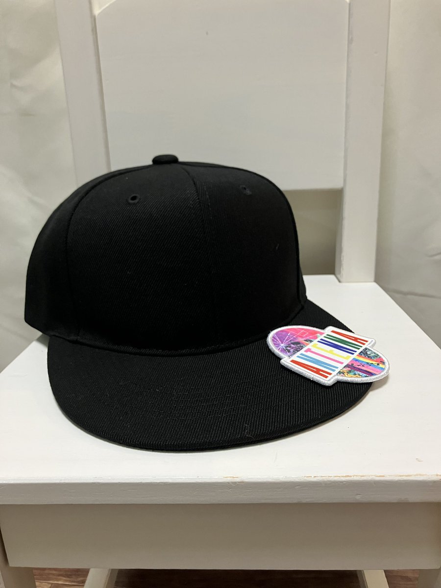 hoppe_craftlab's tweet photo. ユナイテッドアスレのキャップをワッペンアレンジ♪
ジャムズキャップ作りました♪
ツイル生地なので汗かいてもさっぱり✨
奥さんとワッペン違いで揃えたのでお出かけが楽しみ✨✨

#MrsGREENAPPLE #ミセスグリーンアップル #ミセス #キャップ #ワッペンアレンジ https://t.co/DnDD4t3Zdh