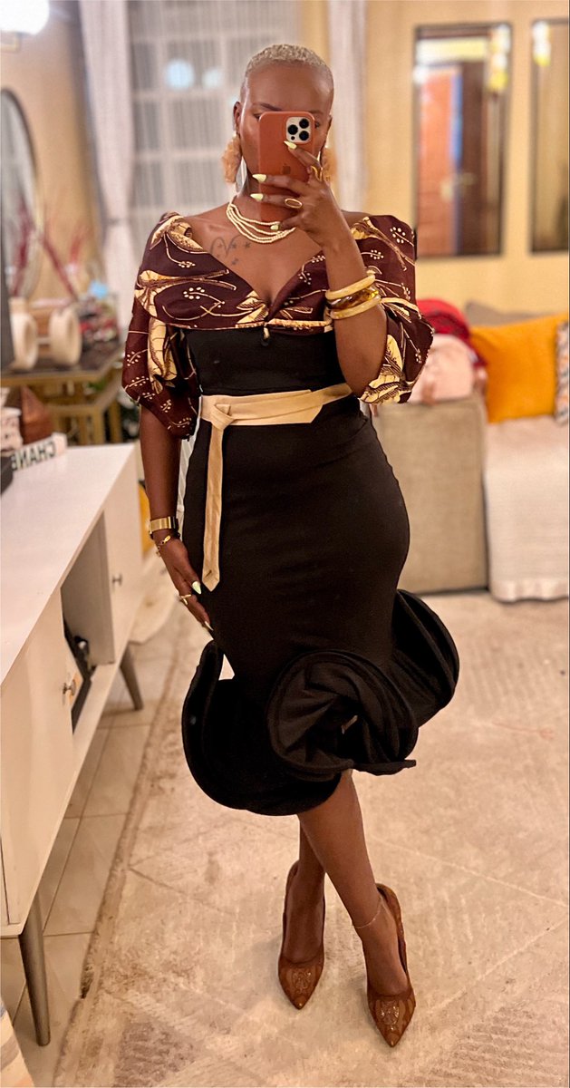 Njoki_Njanja's tweet photo. This is how it turned out…also my current obsession is using ties as belts https://t.co/Fu2M1xFufc