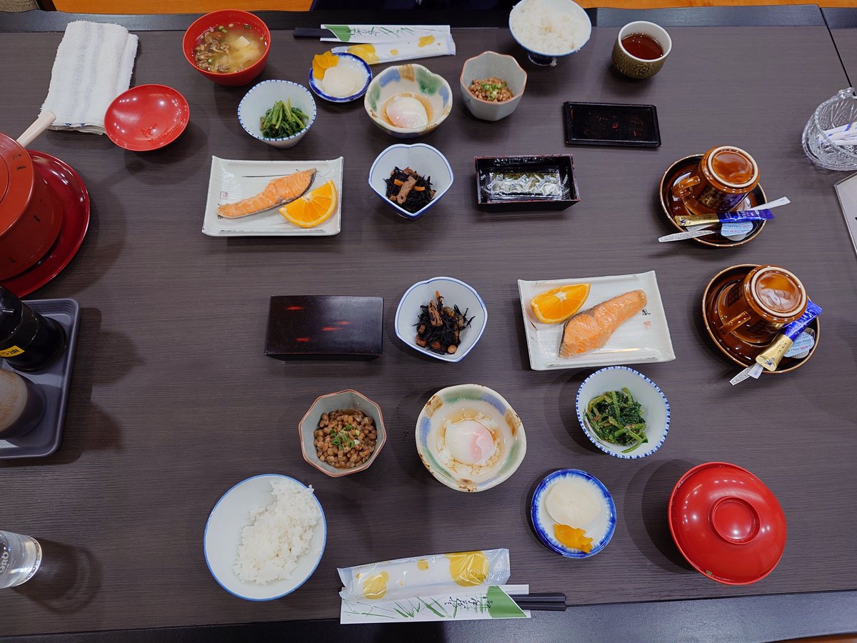 taisuke_another's tweet photo. 1泊2食付きで1人7000円でした
18年間佐渡住んでたけど、組合なんて聞いたことない https://t.co/37kMShd5FQ