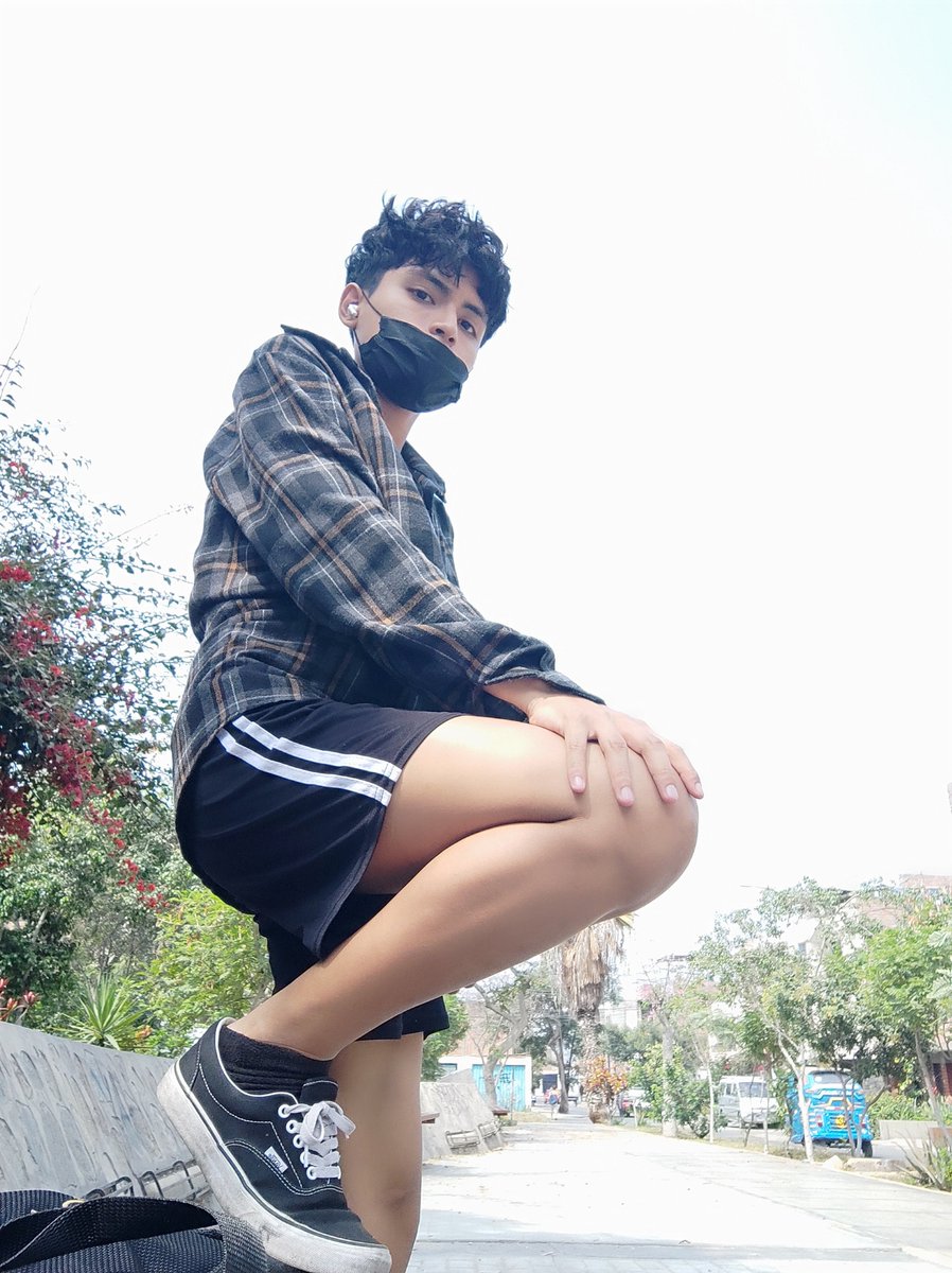twinkperu_18's tweet photo. Mis piernas no me gustan :'v☆

Zzz #gay #lgtb https://t.co/MasFfQ3y7F