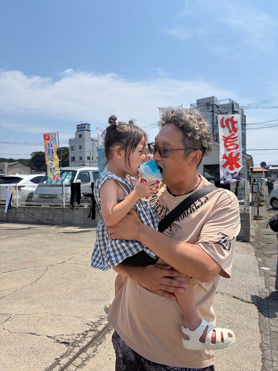 pink_175's tweet photo. やっぱり海がある町に住みたい！

墓参りしてばぁちゃんに初孫やっと報告できた😭

子ども達と孫を見守ってあげてな🫶 https://t.co/HzkQx4IBlG