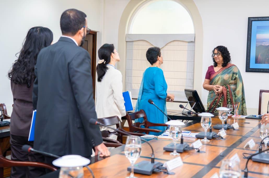 UNDPSriLanka's tweet photo. The @UN Assistant Secretary-General and @UNDP Regional Director for Asia and the Pacific, @kanniwignaraja met with Prime Minister of #SriLanka @Dr_HariniA yesterday as a part of her 2-day mission in the country.
The discussion focused on the road ahead following #CycloneDitwah where @UNDP served as the technical lead, along with UNDPs key thematic areas including Climate & Energy, Governance, Digital Transformation & Future Skills, and GoSL's priority in pushing these forward.
Ms. Wignaraja was accompanied by @UNDP Resident Representative #lka @AzusaKubota, Deputy Res Rep @mtenundp and Team Leader-Strategic Engagement, Digital and Innovation Team @YasasThalagala.
@PMDNewsGov @alexanderdecroo
