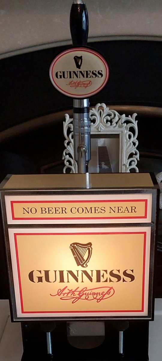 BarneySimon's tweet photo. #Guinness #WeekendsRock https://t.co/k87bnlCZWR