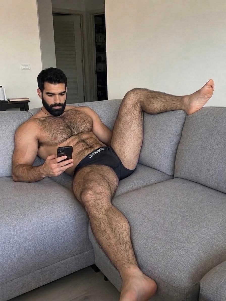 revopute_'s tweet photo. Bon réveil 

#hairy https://t.co/lJ3Us0kBDP
