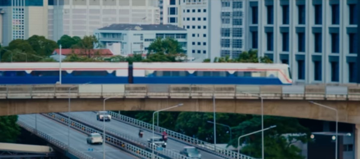 A_fz12345678910's tweet photo. รถไฟของเราไม่เหมือนกัน https://t.co/0piBxE43U7