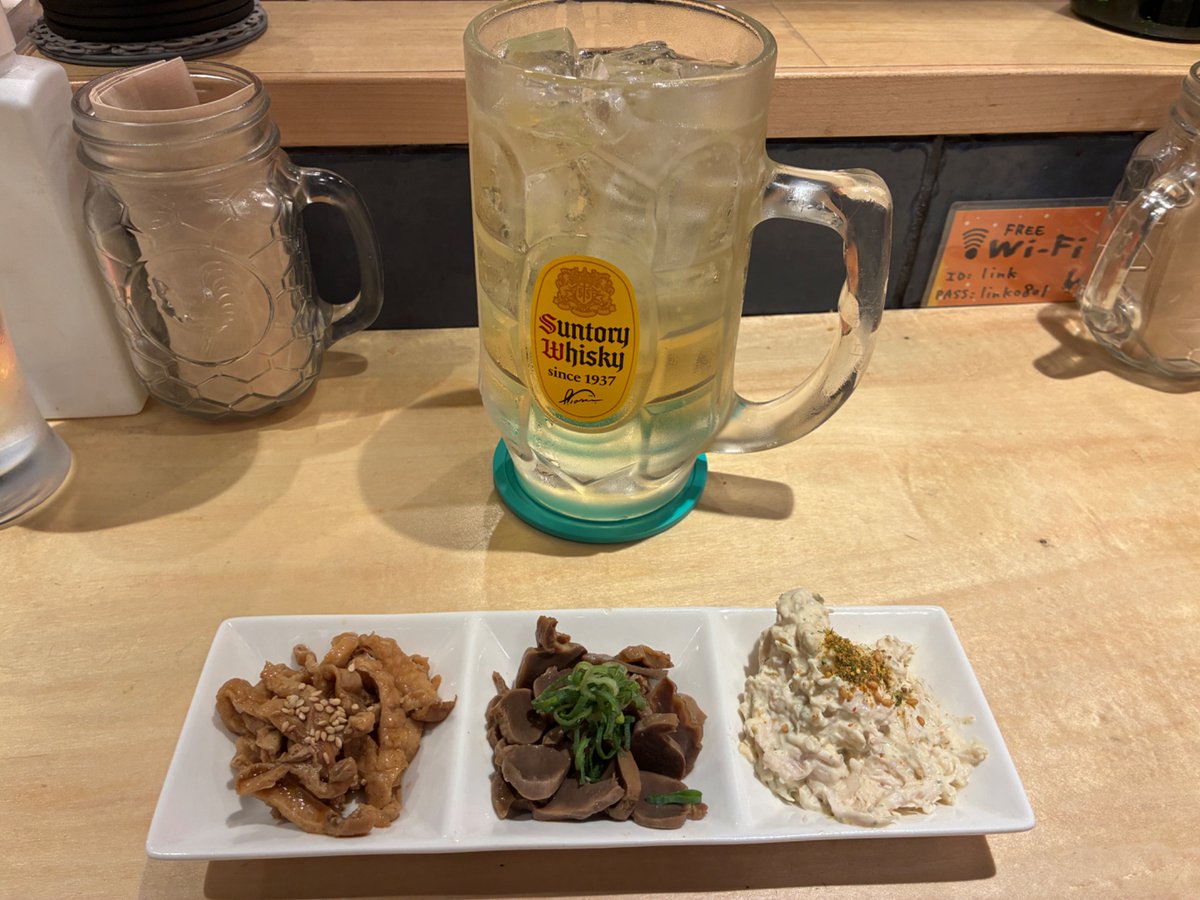 5kunyan's tweet photo. 久々にオキニの店で酒とツマミを貪っている　美味い😋 https://t.co/XOJ494OYTW
