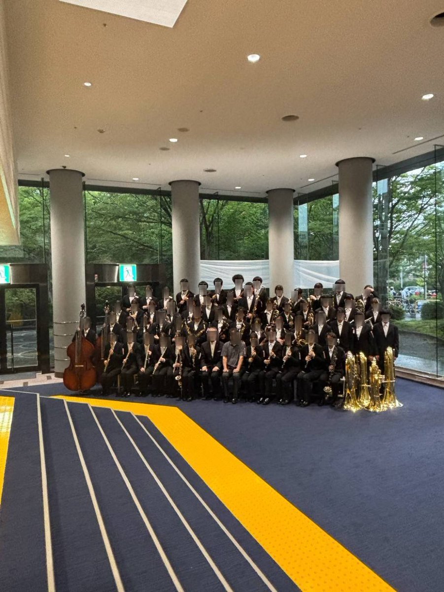 ichiko_brass's tweet photo. 7月30日(木)、仙台銀行ホールイズミティ21にて第69回吹奏楽コンクール宮城県大会が開催され、高等学校の部で銀賞を受賞しました。悔しい結果となりましたが、自分たちの演奏にひたむきに向き合い、部員全員で歩んできた日々はこれからの演奏に必ず活きると思います。 https://t.co/UfZW3svWYu