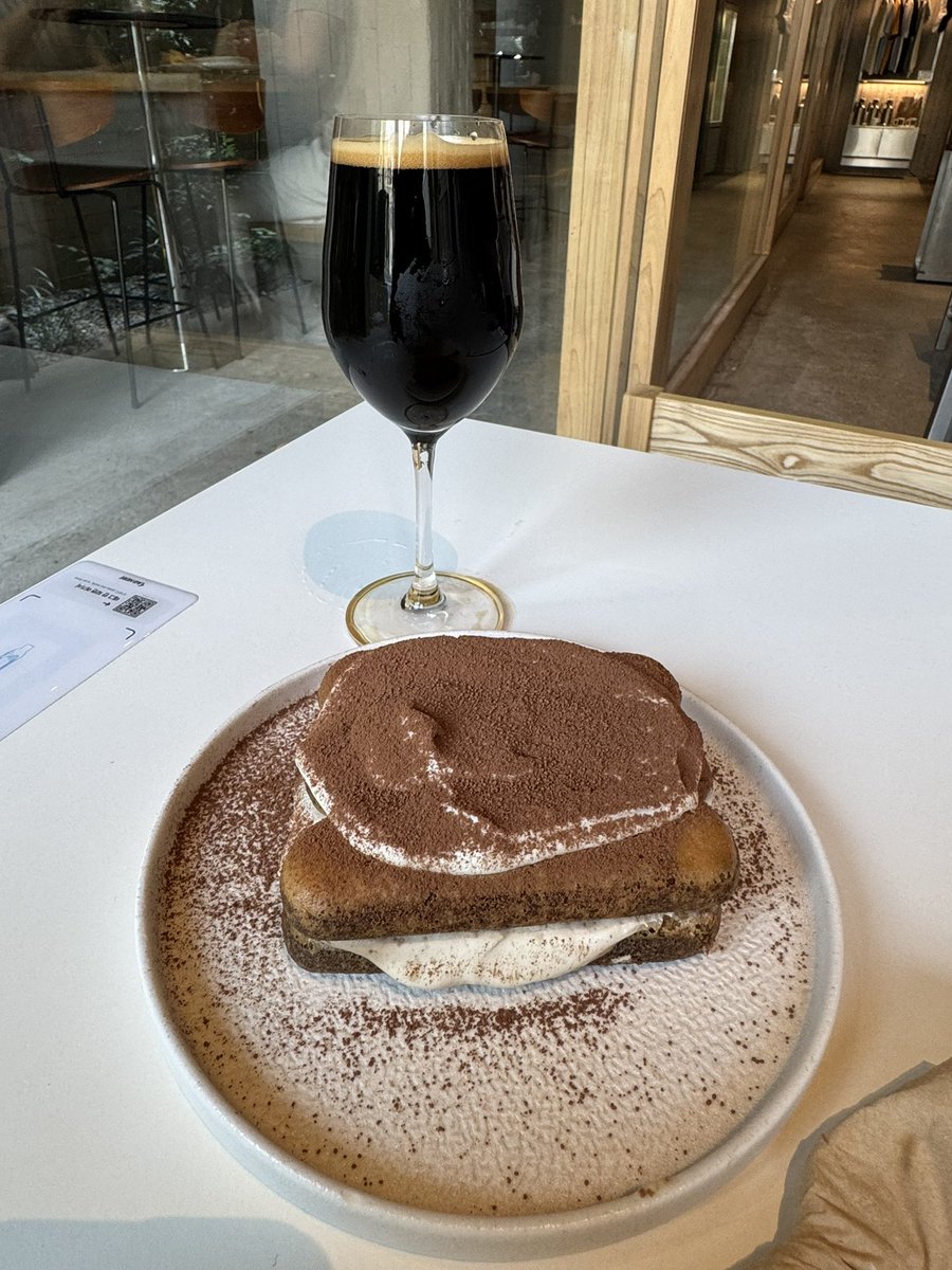 souchang36's tweet photo. 서울브루어리 Seoul Brewery 
今日はSourとStoutを注文。毎回楽しい。 https://t.co/W1cr0NgANL