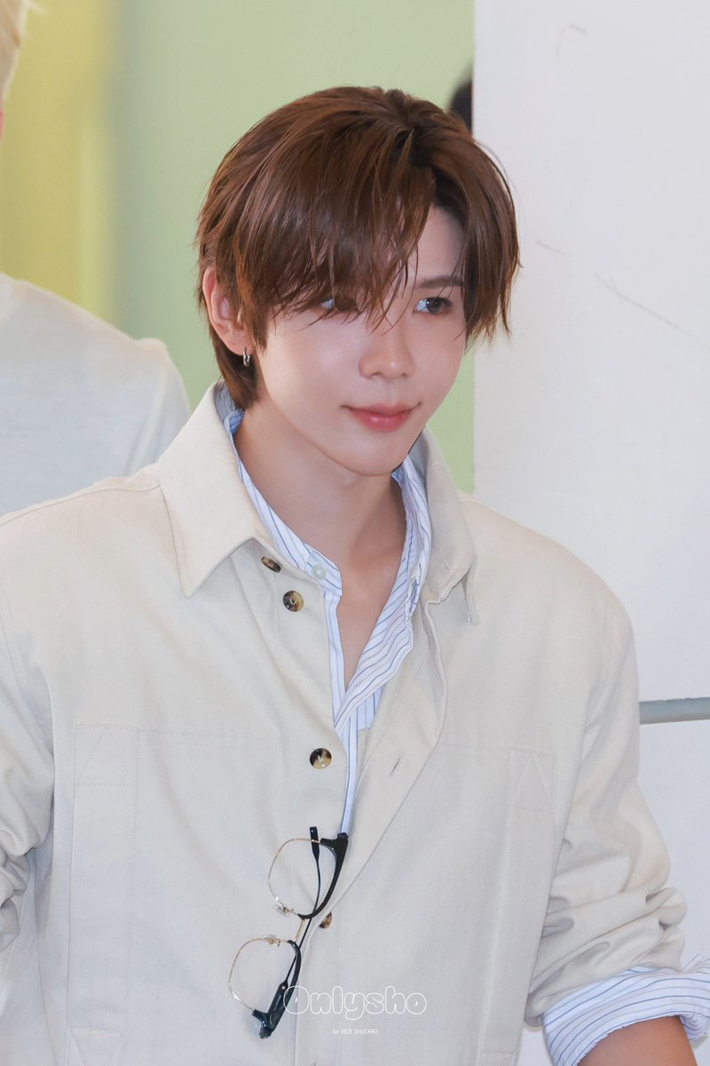 Only_taro_'s tweet photo. 260801 유이크 퇴근

#쇼타로 #SHOTARO #将太郎 #ショウタロウ #라이즈 #RIIZE https://t.co/awDyGJJK88
