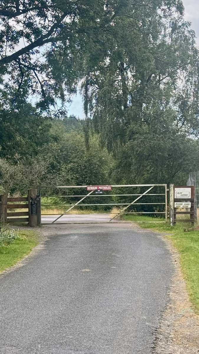 alistairgilli10's tweet photo. Happy Saturday and August sitting waiting on the gatekeeper opening up at Strathfarrar for another day munro bagging #mountain #munrobagging #munrobagger #outdoor #scotland #August_2026 https://t.co/TUfFYNl4Pn