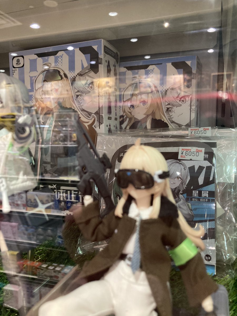 hurryburd's tweet photo. ホビーゾーンで黒鉄レクイエムがまだ在庫あるけど星屑やテキーラがサンプル販売されてた。恐らく前の在庫切れの生き残りか。
あわよくばシークレット展示されてないかと探したけどそんなラッキーはなかった（ https://t.co/rUwDkiAP1L