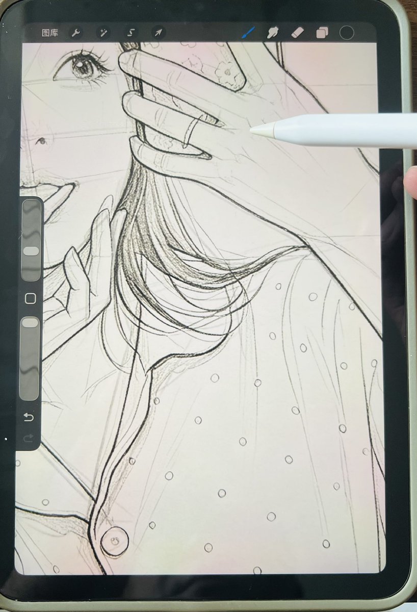 Wanglingcfla's tweet photo. I love this picture so much，From real-life snapshots to hand-drawn illustrations, the sweetness stays unchanged！

#Miephat #Ayaorapan
#MieAya #PlusA https://t.co/Z91uoD4Aii