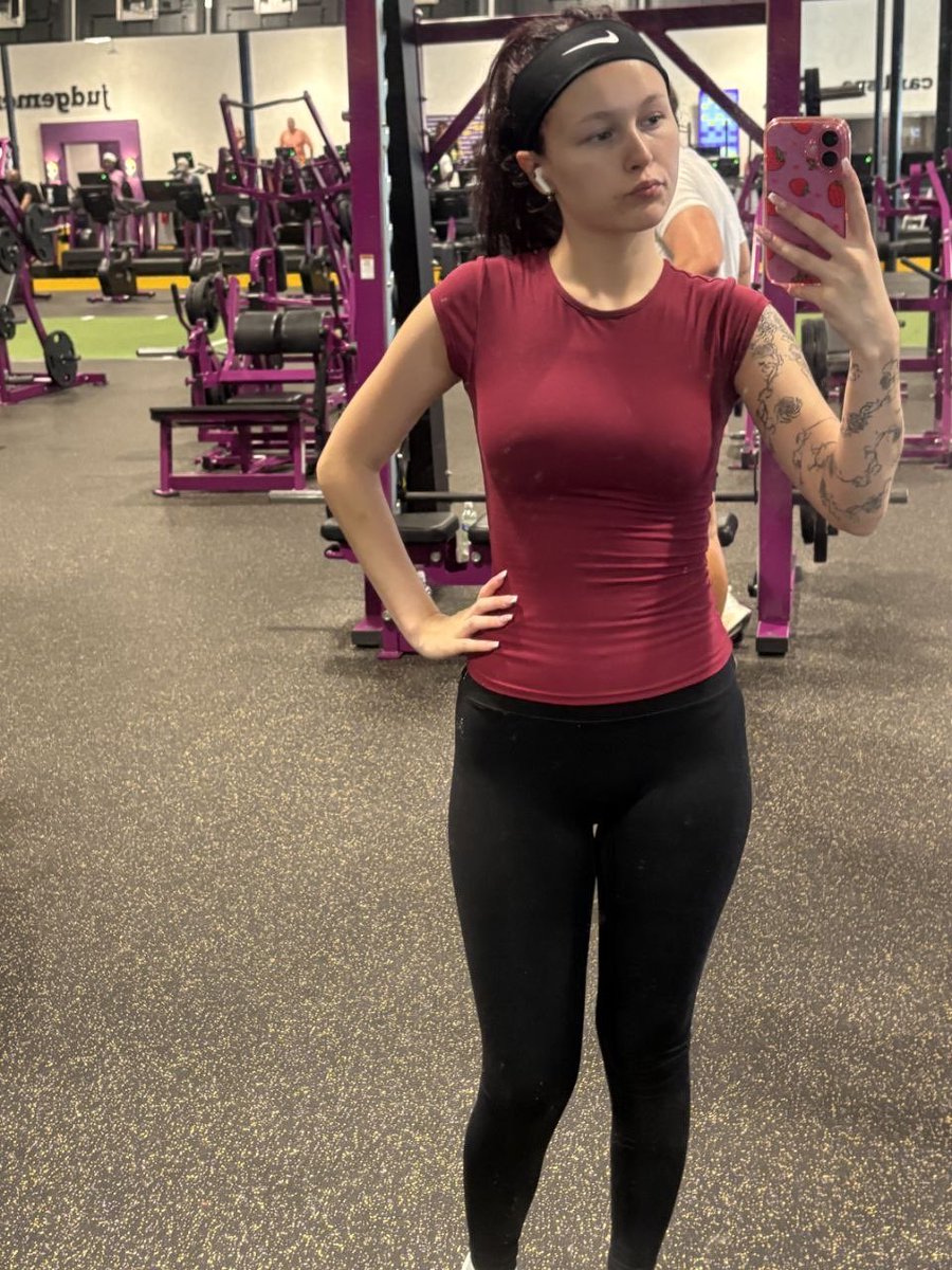 willowbluees's tweet photo. proof i actually go 💪🏻 https://t.co/CW7Kk40bx0