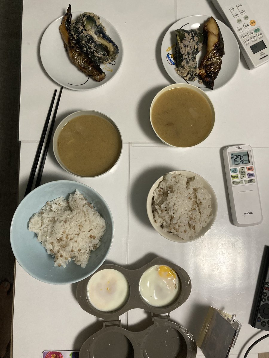 supertoiretto's tweet photo. #自炊記事
 1人分米一合でオムライスを作ったら妹が食べきれなかったので弱いなと思いました。 https://t.co/2njXLF4jWh