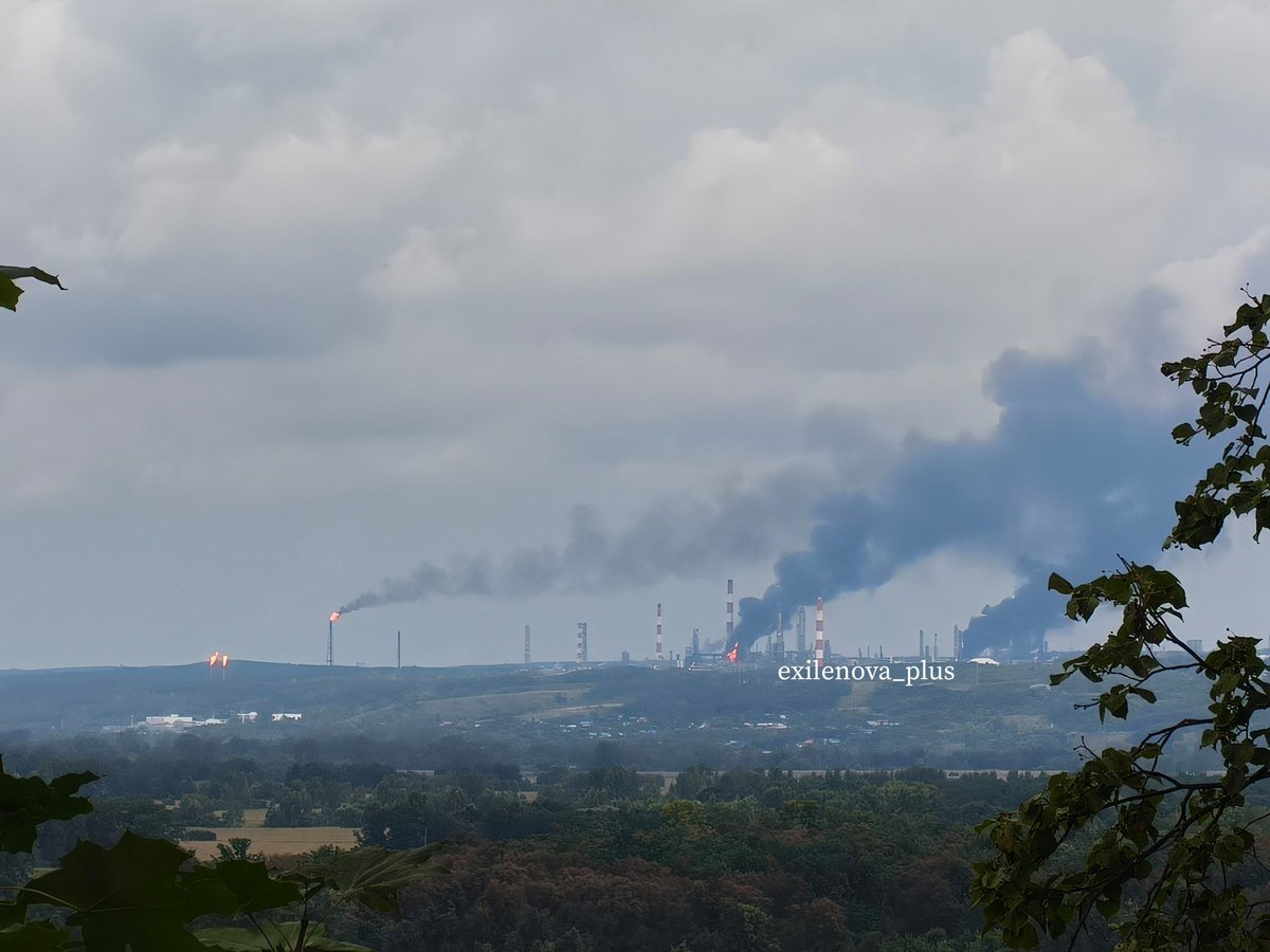 Exilenova_plus's tweet photo. Exclusive.

A panoramic view of the factory in Ufa, which was hit by ‘debris’ and where ‘smoke’ was seen. https://t.co/fyzrchsuTY