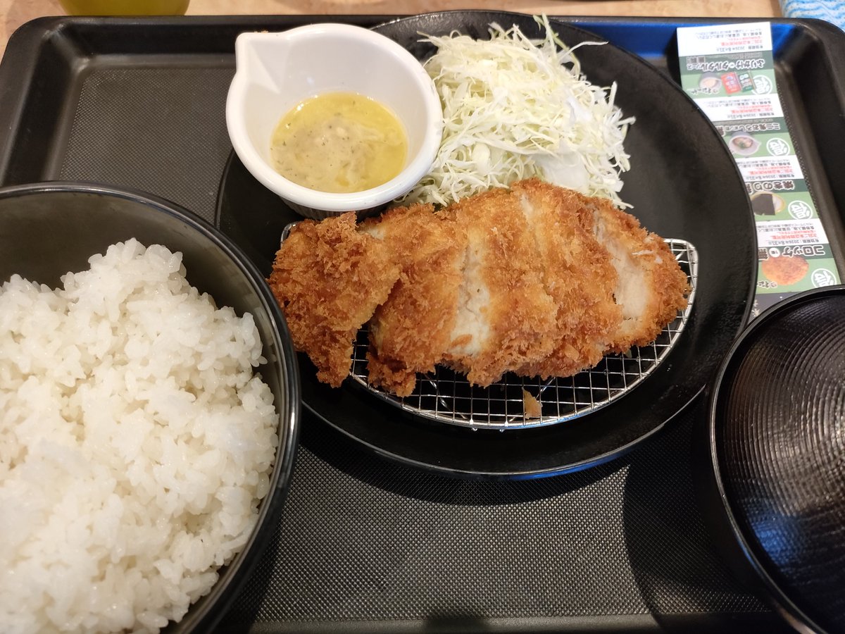 keirin_333's tweet photo. ライブ前食いすぎた💦

来たぞ大阪　めっちゃいい席やし

#相川七瀬
#ZEEPなんば https://t.co/8pWXa1lv4M