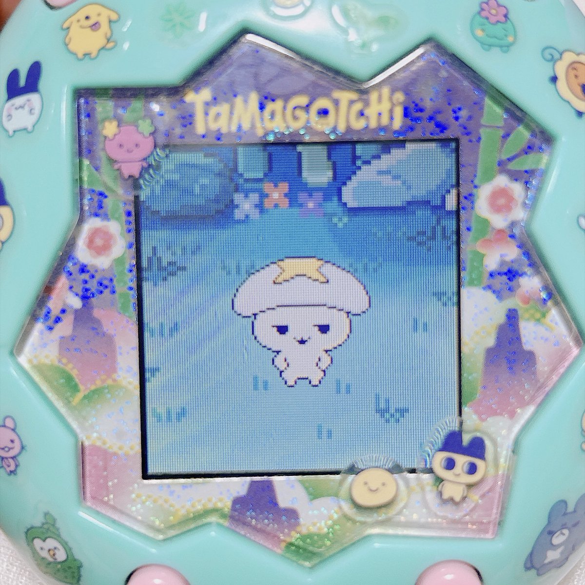 gocchi07's tweet photo. ふらわっちおめめ👀✖️みみっちカラー🤍しいたけっち
#たまごっち　#たまごっちパラダイス　#たまパラ https://t.co/vrLmZdQVpd