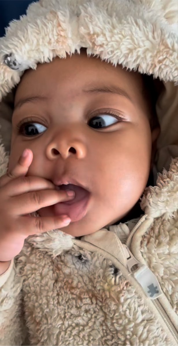 ComfortLolaa's tweet photo. There’s something that babies does to you, I can’t explain 
Just look at this cuteness 🥹❤️ https://t.co/RsnXAmH3VP