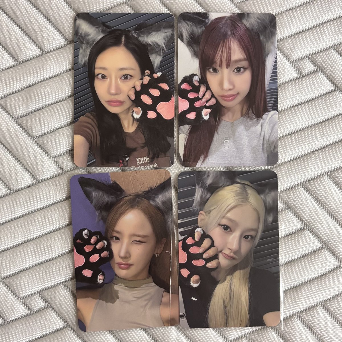 yahoo_o0's tweet photo. 키스오브라이프 늑대 포토카드 포카 양도

1set (4pcs) 2.0 each 0.7
Bulk ⭕️

https://t.co/N2645FdvNK

키오프 키오라 나띠 쥴리 벨 하늘 공방 미공포 판매 kissoflife kiof natty Julie belle haneul poca sell KIOF pc who is she 특전 makestar photocard 멬스 메이크스타 https://t.co/8vLnktAqje
