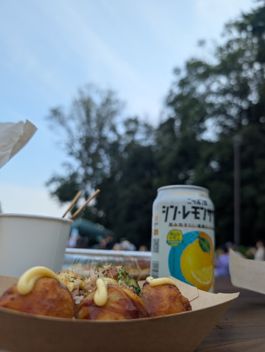 a_game_2il's tweet photo. 外で飲むお酒
おいしい

いや
暑くて汗とまんない https://t.co/pbaWoXPWyy