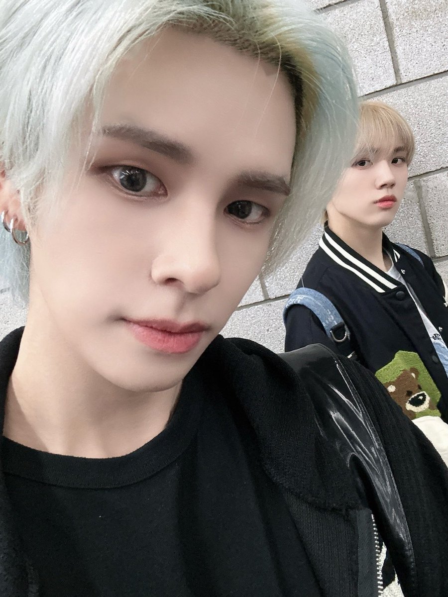 CRAVITY_twt tweet picture