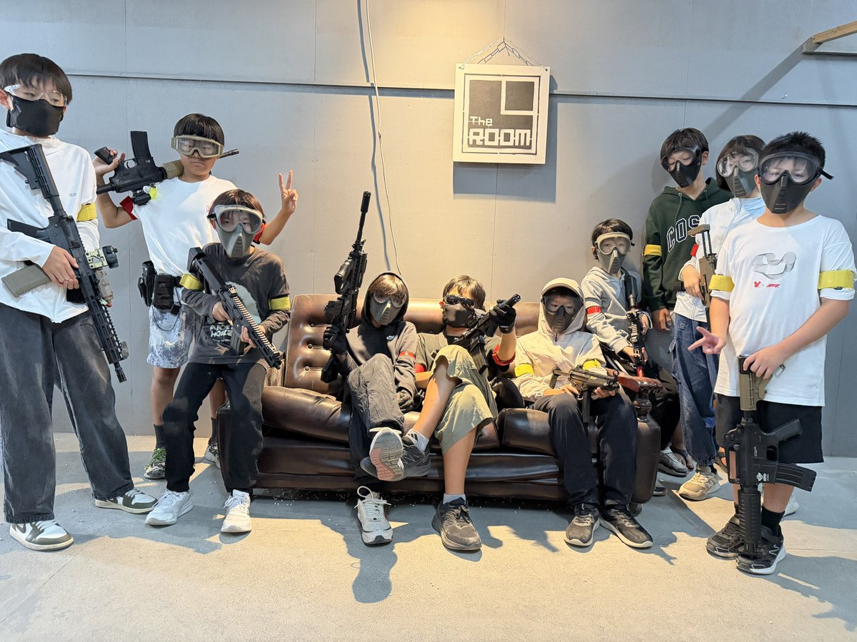 room_the2025's tweet photo. デイ10禁サバゲご参加ありがとうございました‼️

来月は9/12土曜日となっています😄
ご参加お待ちしております🔥

本日のお写真です⤵️
https://t.co/7IGiyNxnD3

#ルーム　#THEROOM #サバゲー　#10禁サバゲー　#親子サバゲー https://t.co/dYEdVD3XJ9