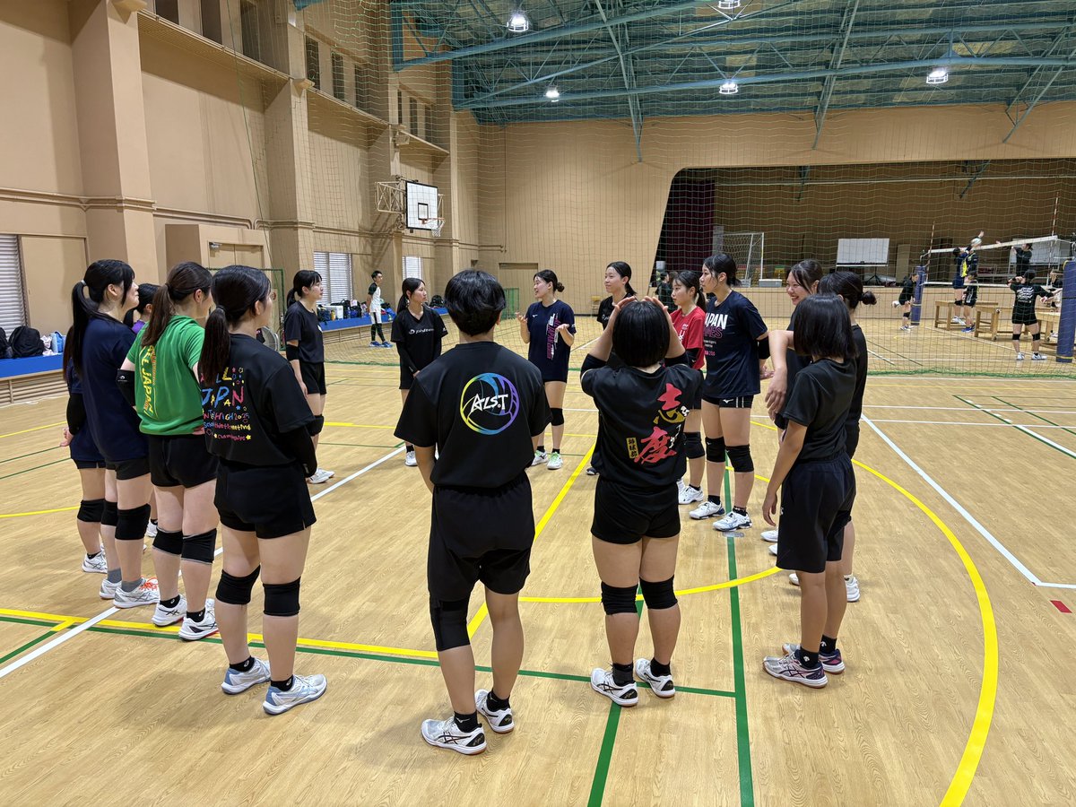 rumimama2's tweet photo. バレー部体験会🏐&amp;オープンキャンパス
初開催となる体験会に参加いただいた皆さま、暑い中ありがとうございました😊
来年一緒にプレーがらできるのを楽しみにしています。 https://t.co/9PaV2bqRSb