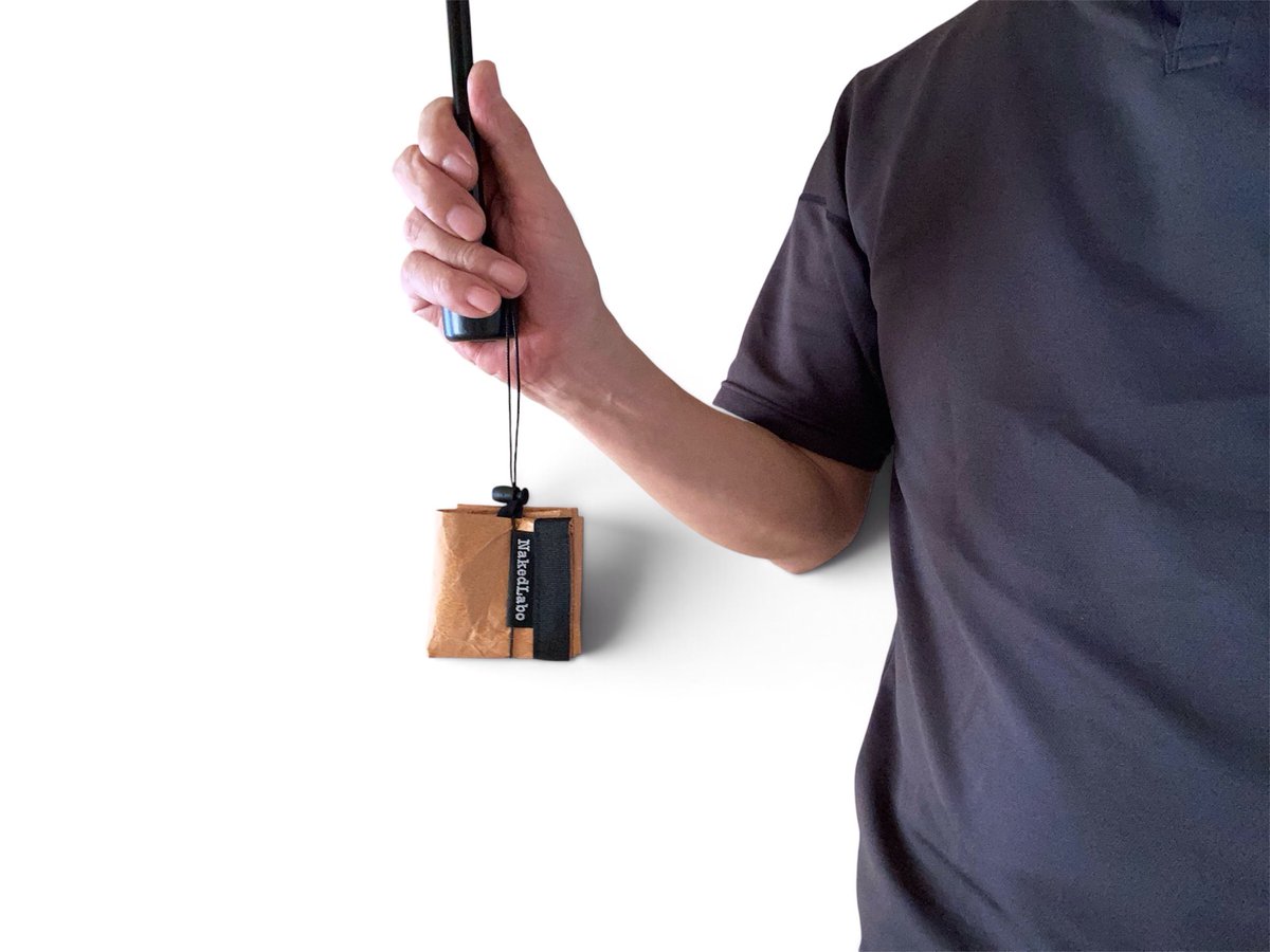 NakedLabo's tweet photo. =Folding Umbrella Cover=
・
折り畳み傘ユーザー外出時のチョットしたストレスを軽減。
・
傘を必要としないエリアに入った時...
とりあえずコンパクトにと思った時...
パタパタと骨を倒し適当にまとめたものをズボッと。
・
オーダー受付開始に向けて準備中🔥
・ https://t.co/TMQvEc4zW4