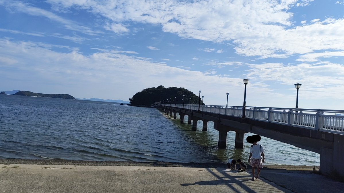 HiRO0110_VRC's tweet photo. アニメ先取り聖地巡礼
竹島水族館と竹島 https://t.co/PSiUmUimK3