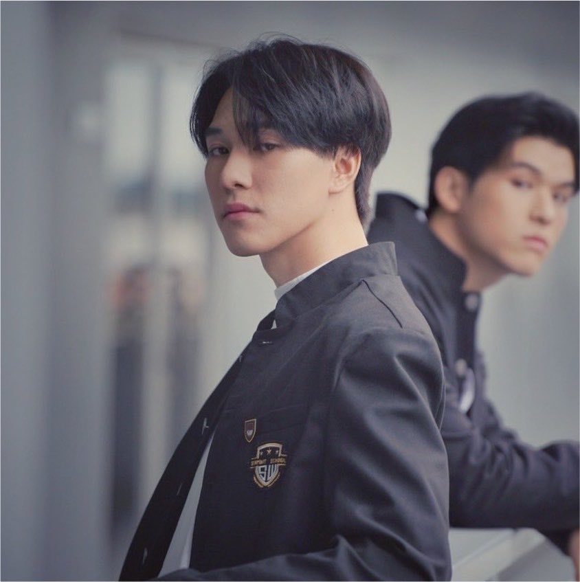 KurogaiLuv_SK's tweet photo. น้องชินตอนอยู่มัธยม                           ตอนอยู่มหาลัย https://t.co/zBi3edlDky