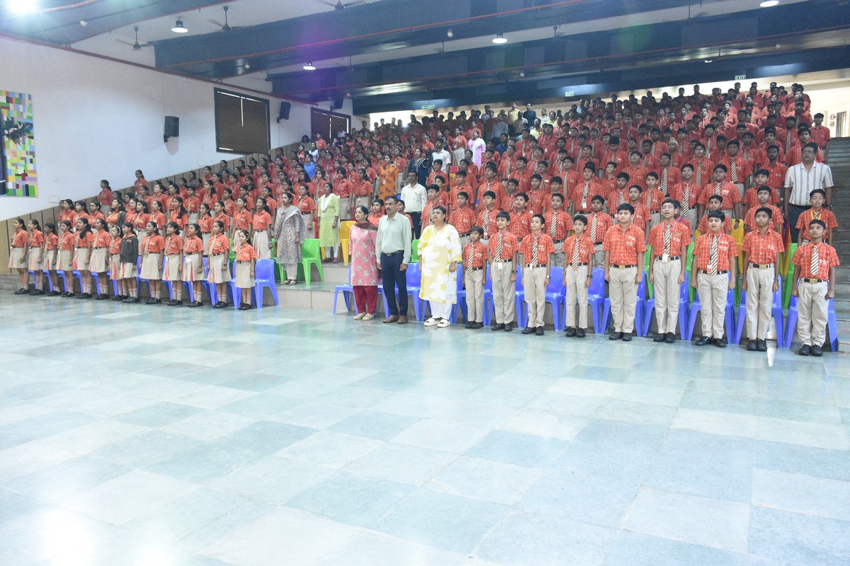 SAI_Edu_In's tweet photo. A celebration of young torchbearers who are learning that true leadership begins with responsibility and serving others.
#SIRS #StudentLeadership #CelebratingExcellence #SAIMUN2026 #LeadershipInAction #SAIoneers https://t.co/P0WUncmgPp