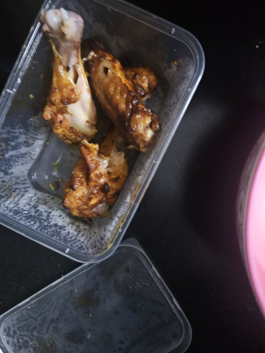 Shanaya652's tweet photo. @SwiggyCares @Swiggy What details order no. Given on top https://t.co/sYkvHmXdrt