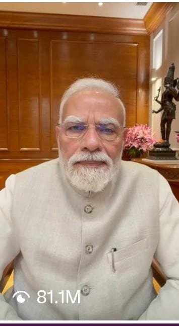 iNishant4's tweet photo. @narendramodi This shows Students love you.
They are listening you and following you

https://t.co/jsYYSSvMcH https://t.co/p25YIxhovW