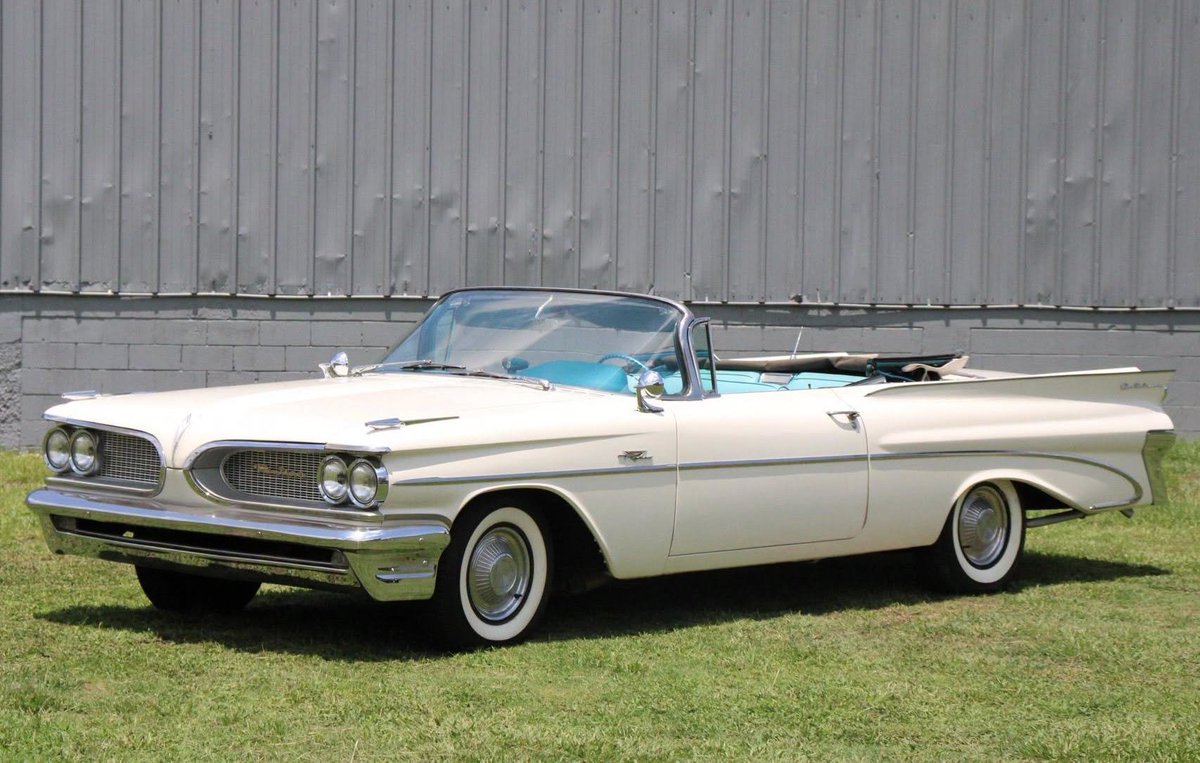 MissCharloc's tweet photo. 1959 Pontiac Catalina Convertible #ClassicCar #PontiacCatalina #1959Pontiac #Pontiac #AmericanClassic #ClassicConvertible #V8Power #TriPower https://t.co/q7i9ANRKww