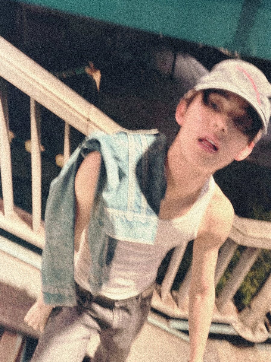 zeouuuu's tweet photo. #SEONGHYEON https://t.co/lGSR3htaWq