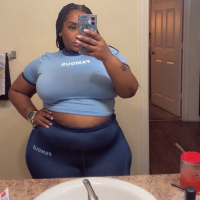 FindAFeel's tweet photo. #NewProfilePic https://t.co/wI3b9go3un