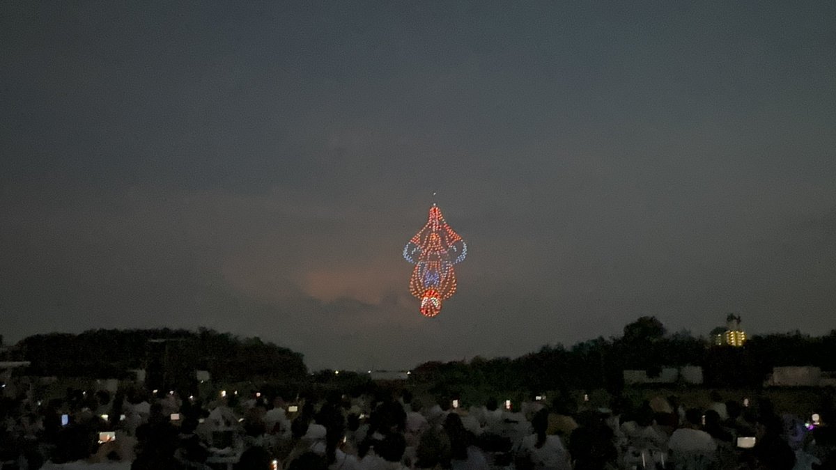 MGA_96Oo's tweet photo. 足利花火大会🎇
ケセラセラとSoranjiも流れた🎶 https://t.co/m1Mr3fks6d