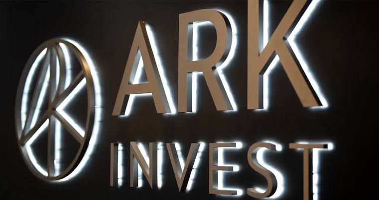 selcoinglobal's tweet photo. Kathy Woods ARK Invest sells 33,560 $BMNR shares worth $606,764 reducing its exposure to the Ethereum network. https://t.co/sphYdIAi3W
