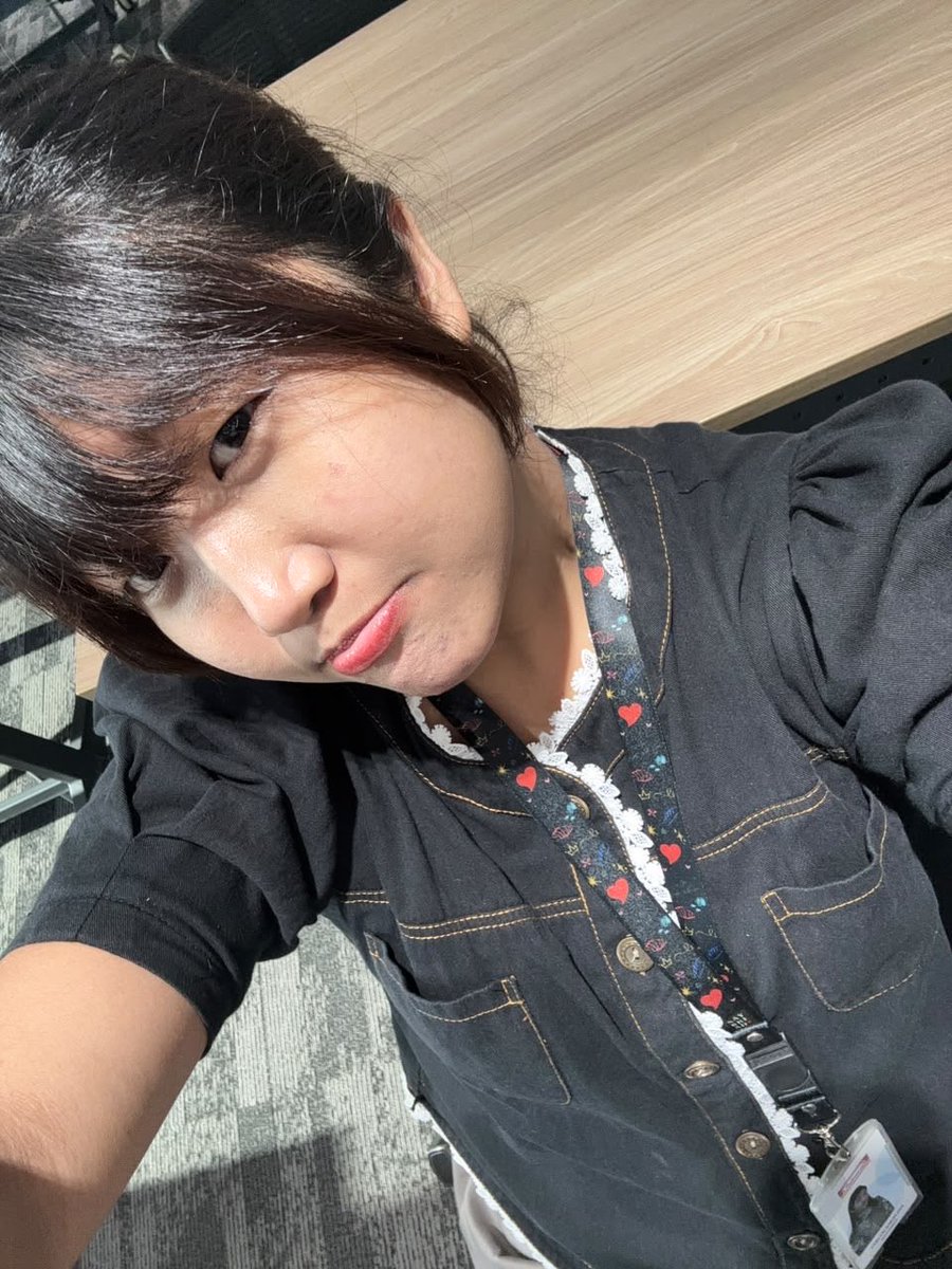 crunchyyflour's tweet photo. pap juga ah (((soalnya gatau mau ngepap ke siapa))) https://t.co/NidtuhiCin