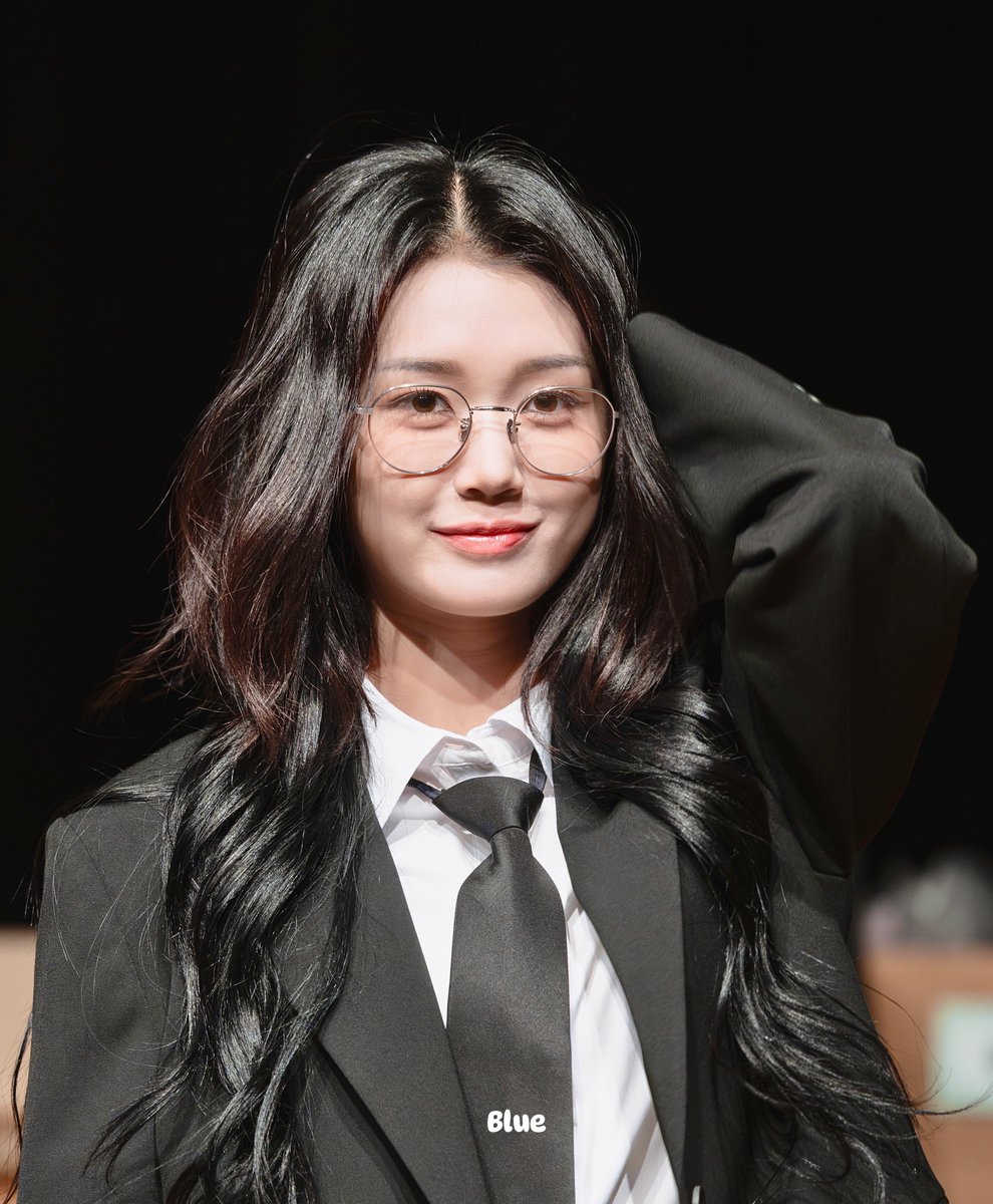 Blue_Yubin's tweet photo. 250411 HQ

#트리플에스 #공유빈
#tripleS #YuBin https://t.co/hMQwGzZggW