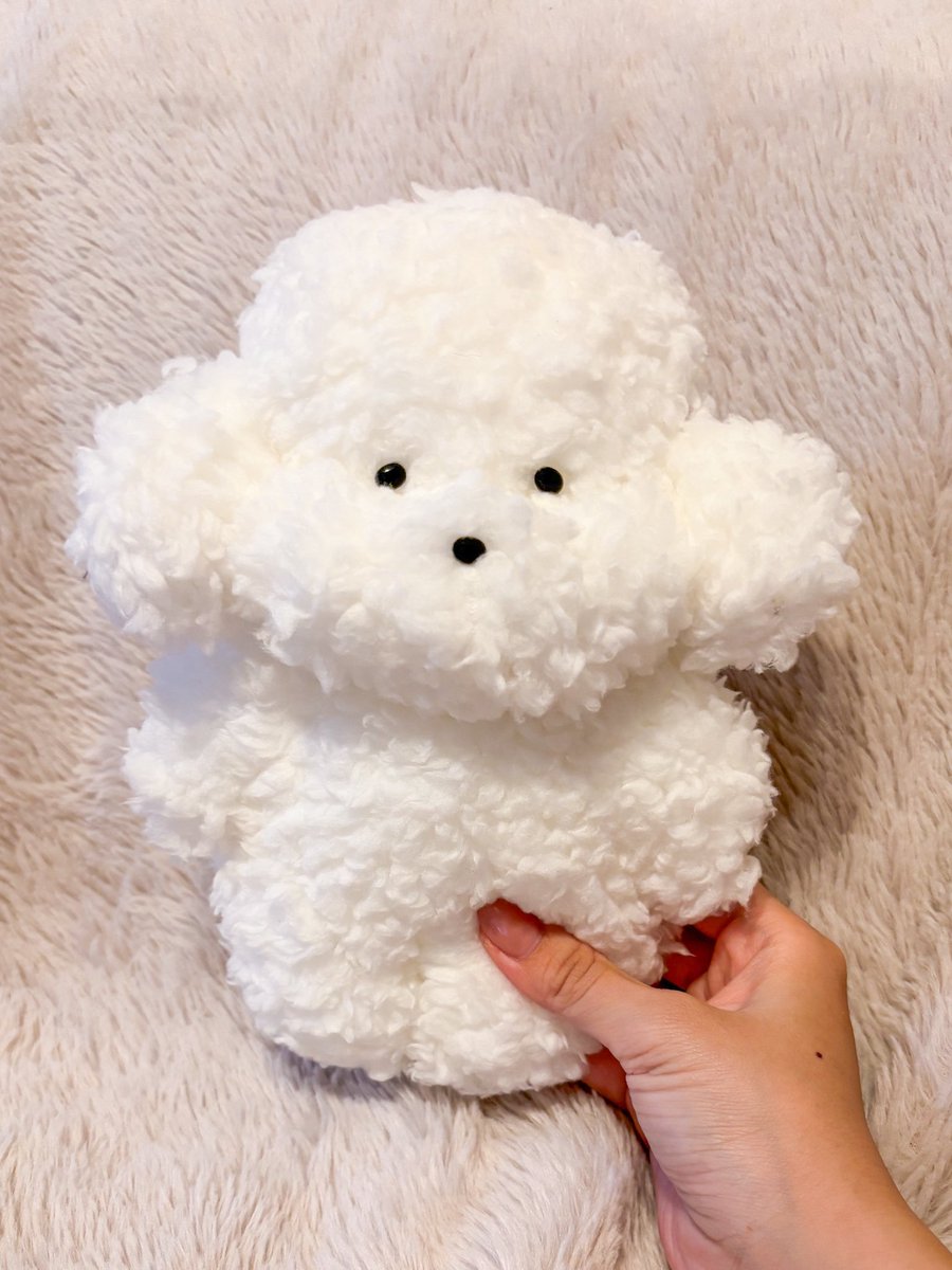shiratamano_nui's tweet photo. 新しい家族の紹介૮⁔.  ̫ .⁔ა

@tepesonotom さんから、
もこもこでとってもかわいい子をお迎えしました🐾

『みんなの愛犬の似顔絵を描く会』があったので、姉のイッヌたち描いてもらった💝 https://t.co/ZCKDDVr0xm