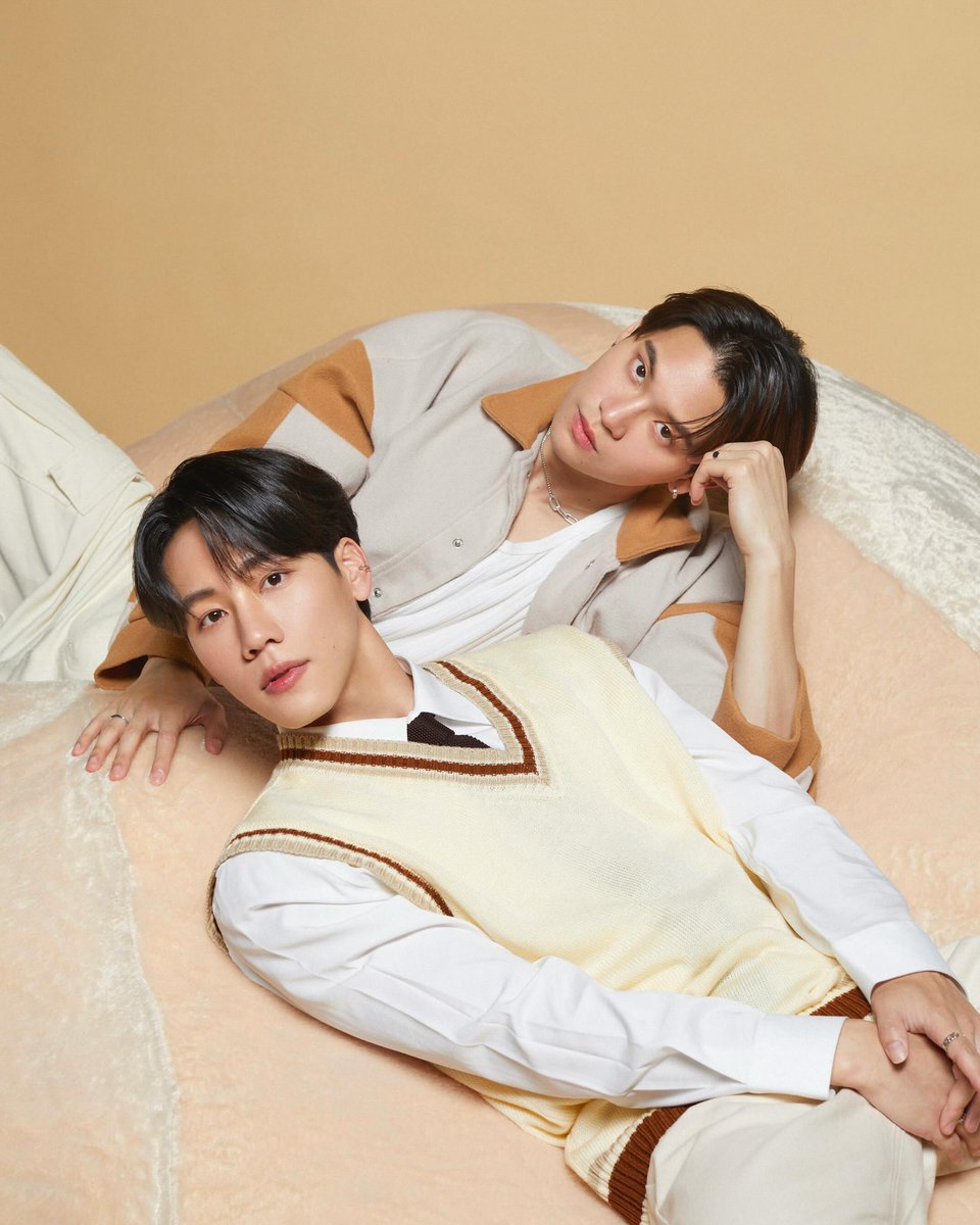aom_kaycna's tweet photo. ค้อนคู่ตะปู ฉันคู่กับเธอไง
#yinyin_anw @yinyin_anw  #warwanarat @warwanarat Yin Anan W.Wanarat #หยิ่นวอร์ 
Cr IG photonogrid https://t.co/jVm6RFaGgu