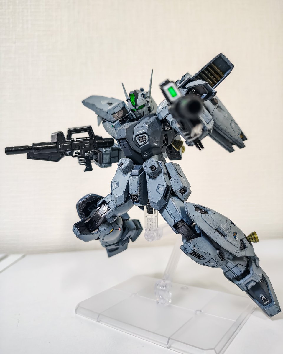 NakaWgn6455's tweet photo. F80高機動型
二丁拳銃好きです😀
#ガンプラ https://t.co/mxYUoFhzmZ