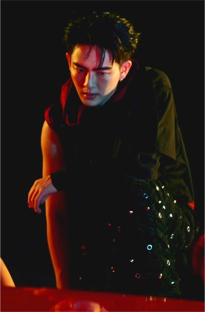 miniheartchy's tweet photo. ดุดันมากเซตนี้ ❤️‍🔥

#HEARTchuthiwat https://t.co/eMGqwzIm3d