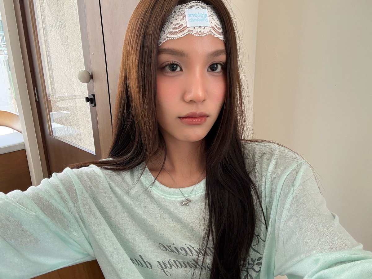 bonnieofficial_'s tweet photo. [💌] 010826 beonnnie IG Post Update 

🍝🧃🤓

#beonnnie https://t.co/lixm4Jl8U6