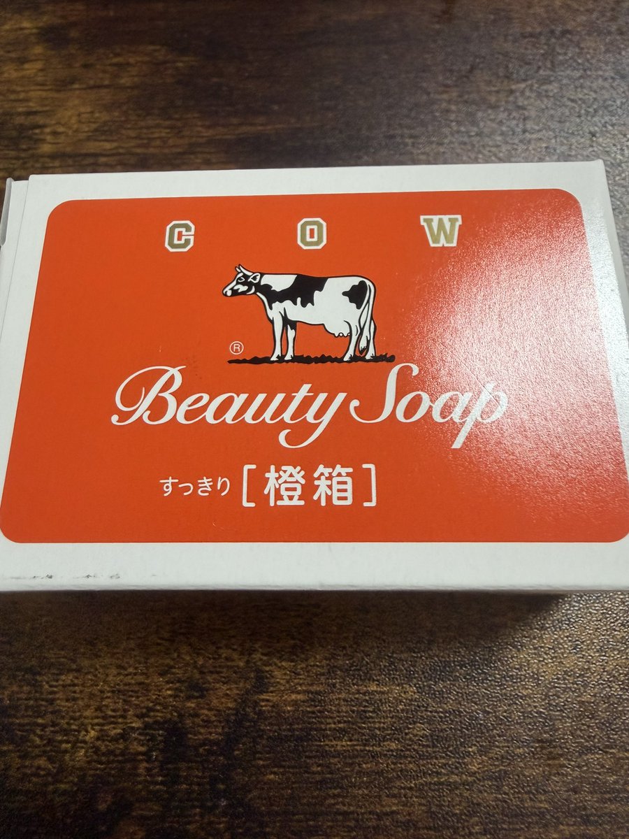 tomakonako's tweet photo. BEAMSとコラボした牛乳��鹸
とてもいい匂いでリピートです
#BEAMS
#牛乳石鹸
#カウブランド https://t.co/9Ch05nD1m5