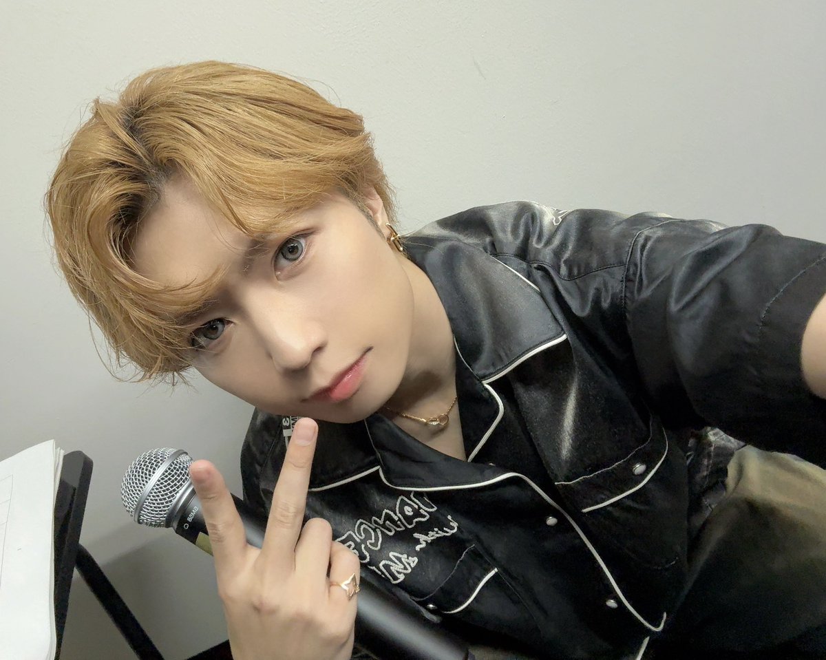 yuya_hozumi's tweet photo. 1日通して、事務所イベントありがとうございました！！！

昼も夜もアフタートークも盛りだくさんで楽しかったです☺️

バイパイン🍍 https://t.co/Uq6wity9C6